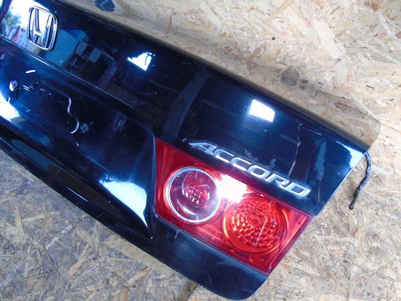 Honda Accord VII sedan 03 tylna klapa bagażnika Klapy