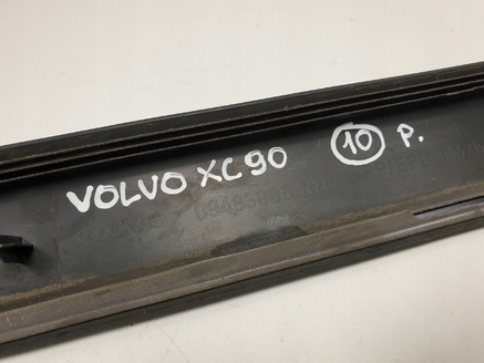 Volvo XC90 I PRAWA PRZEDNIA LISTWA DRZWI Prawy prz