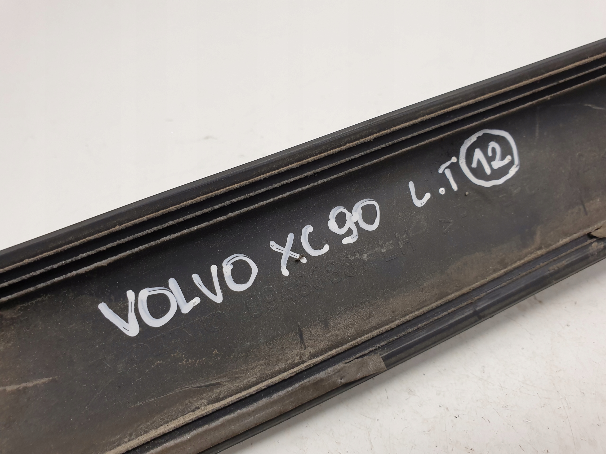 Volvo XC90 I LEWA TYLNA LISTWA DRZWI Lewy tył