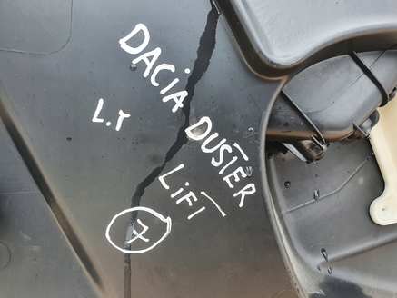 Dacia Duster lift TYLNY BOCZEK DRZWI LEWY TYŁ