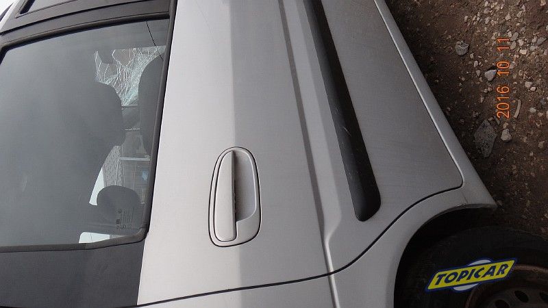 Hyundai Matrix drzwi tył prawe srebrne