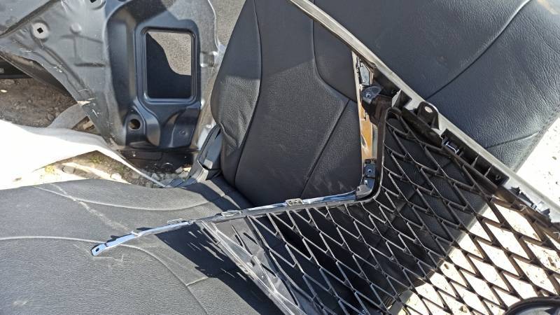Lexus NX 14- grill atrapa zderzaka 53111-78020
