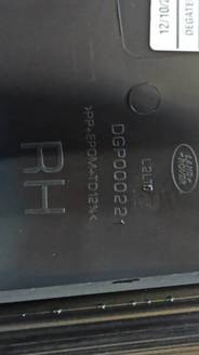 Land Rover Sport listwa drzwi prawa LR024089