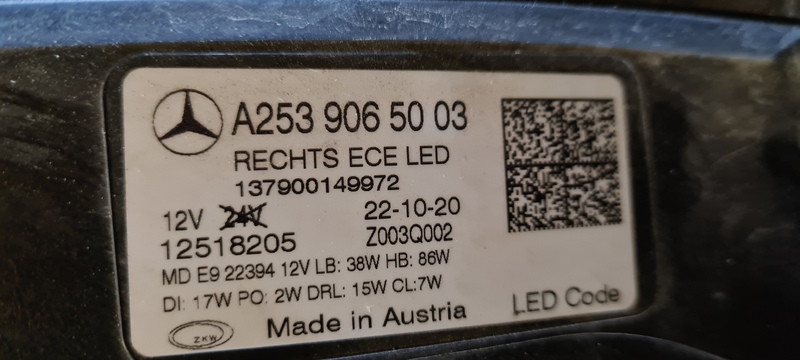 MERCEDES GLC LIFT REFLEKTOR PRAWY LED A2539065003