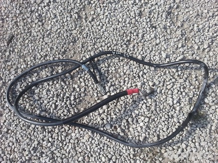 Przewód kabel akumulatora plusowy  Mercedes W211 