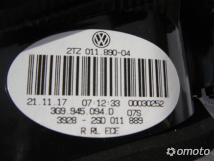 VW PASSAT B8 LAMPA W KLAPE NOWA 3G9945094 D