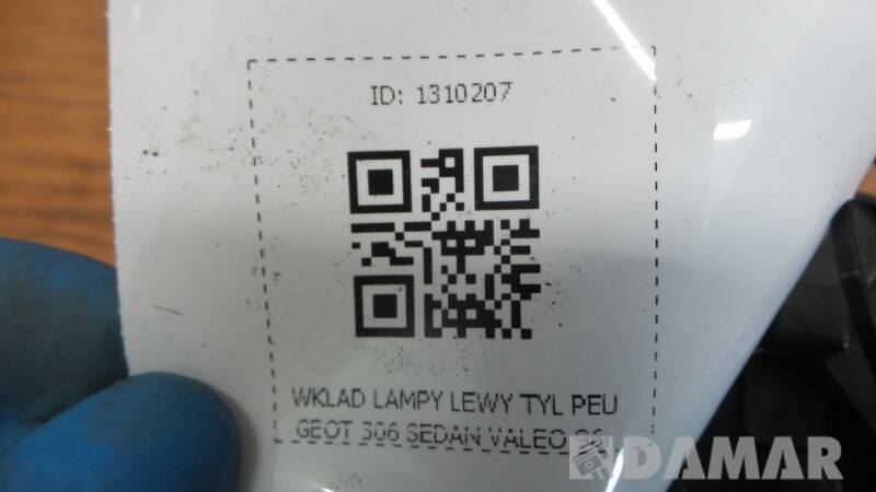 WKLAD LAMPY LEWY TYL PEUGEOT 306 SEDAN VALEO 96r