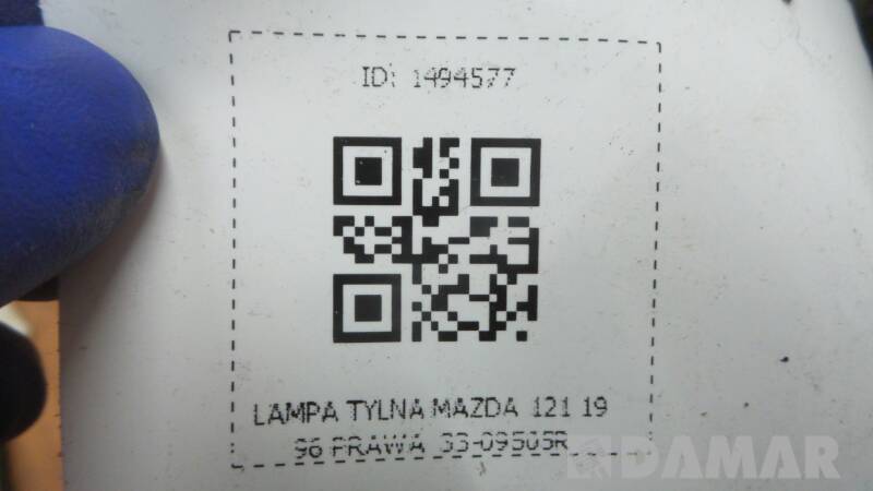 33-09505R LAMPA PRAWA MAZDA 121 1996