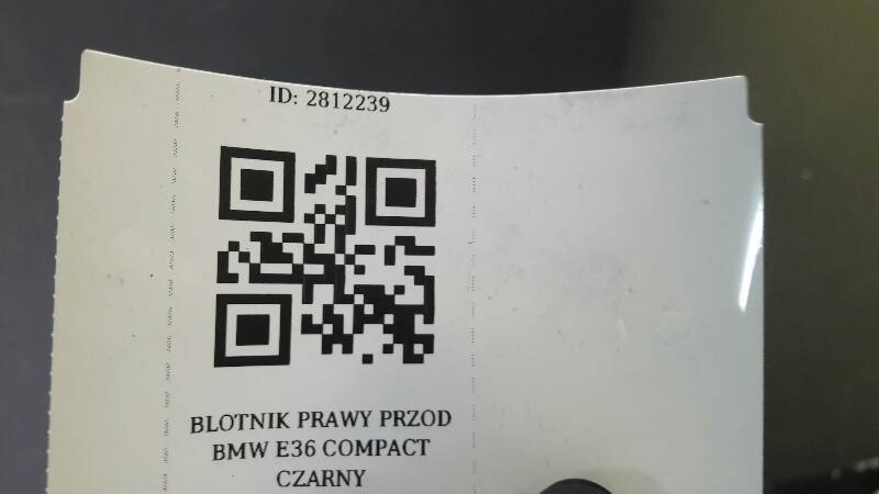 BLOTNIK PRAWY PRZOD BMW E36 COMPACT CZARNY