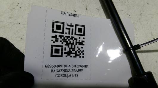 68950-0W101-A SILOWNIK BAGAZNIKA PRAWY COROLLA E12