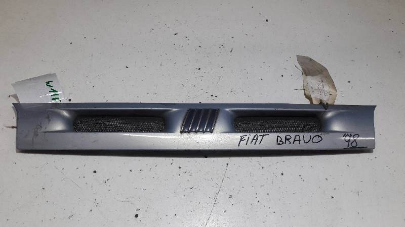 717494000 GRILL ATRAPA CHLODNICY FIAT BRAVO 98R