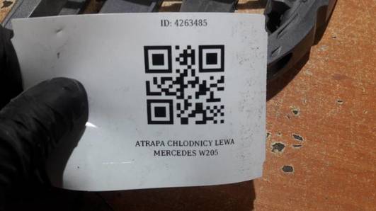 ATRAPA CHLODNICY LEWA MERCEDES W205