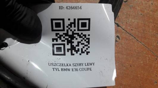 USZCZELKA SZYBY LEWY TYL BMW E36 SEDAN