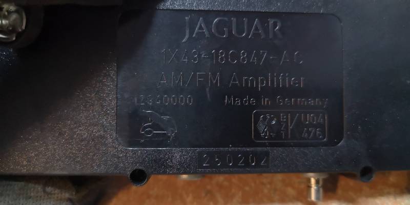 1X43-18C847-AC WZMACNIACZ ANTENY JAGUAR X-TYPE