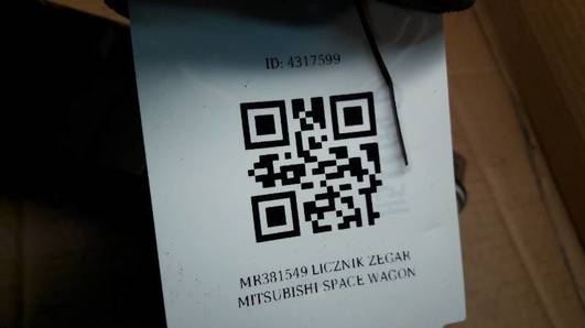 MR381549 LICZNIK ZEGAR MITSUBISHI SPACE WAGON