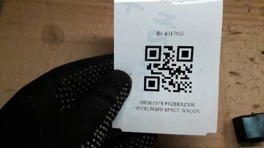 MR301974 PRZEKAZNIK MITSUBISHI SPACE WAGON