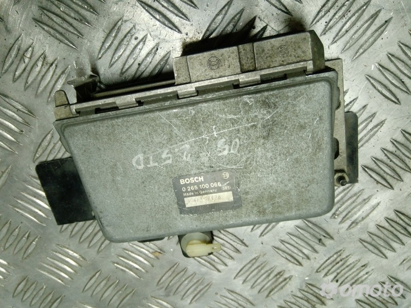 Komputer sterownik Peugeot 605 2.5 TD 0265100066