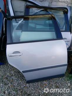 Drzwi prawe lub lewe tył tylne kompletne LB7Z VW Passat B5