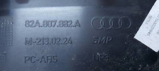 82A807882A Audi A1  kratka prawa
